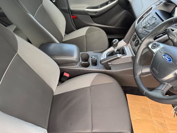 Ford Focus 1.6 TDCI 388010077