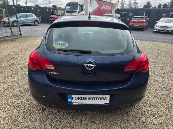 Opel Astra 1.4 petrol 2012 388011785