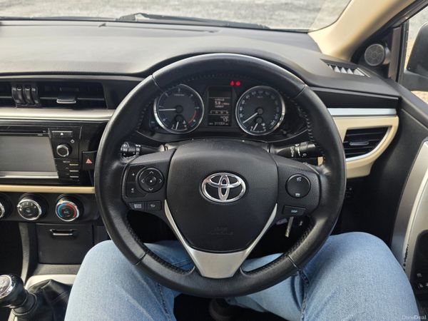 Toyota Corolla 2014 388011885