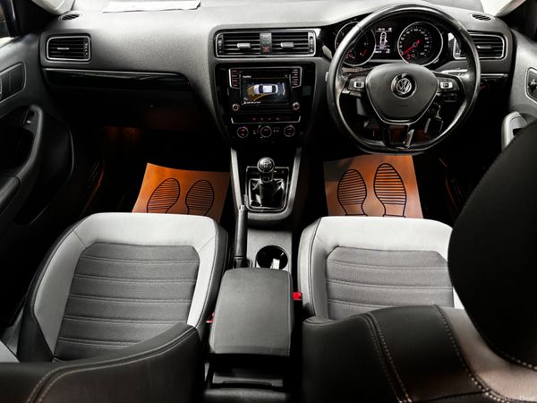 2017 Volkswagen Jetta - 100KM - NCT 07/27 - 388030029