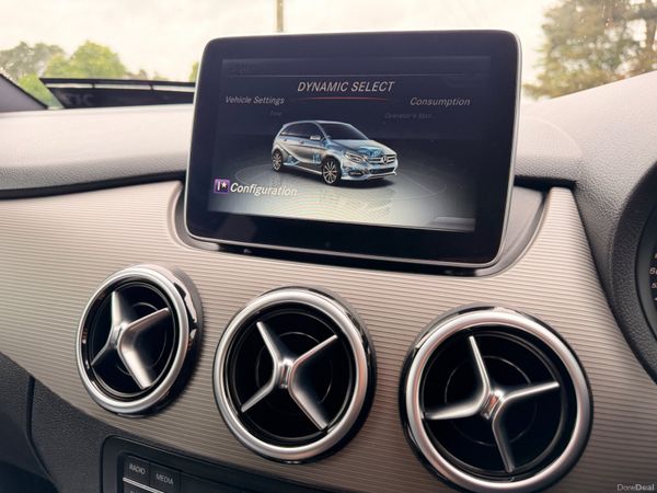 Mercedes-Benz B-Class 2016 Auto 388034563