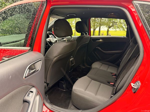 Mercedes-Benz B-Class 2016 Auto 388034577