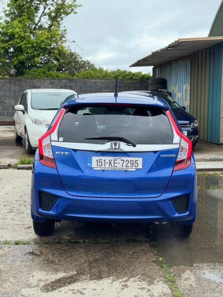 Honda Fit 1.5 Hybrid Auto 76000kms 2015 388143859
