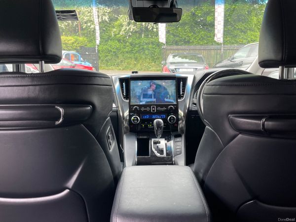 19 Toyota Alphard Hybrid Executive E-Four 4WD 388165091