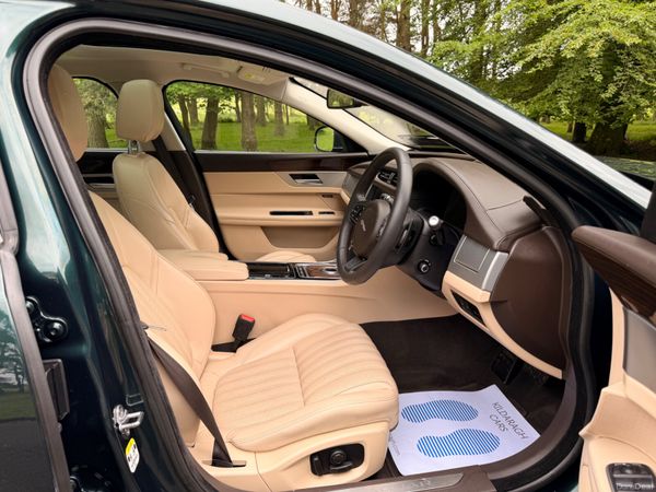 Jaguar XF 2016 Portfolio Diesel Sunroof 388190063