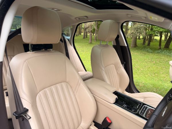Jaguar XF 2016 Portfolio Diesel Sunroof 388190069