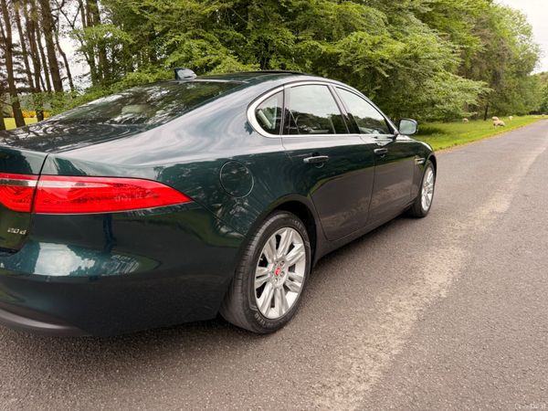 Jaguar XF 2016 Portfolio Diesel Sunroof 388190097