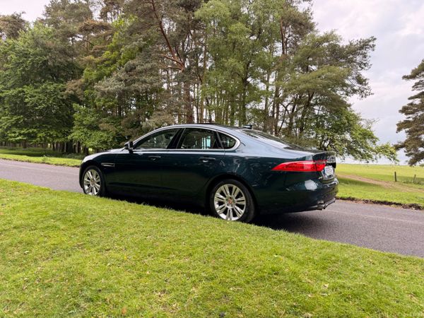 Jaguar XF 2016 Portfolio Diesel Sunroof 388190009