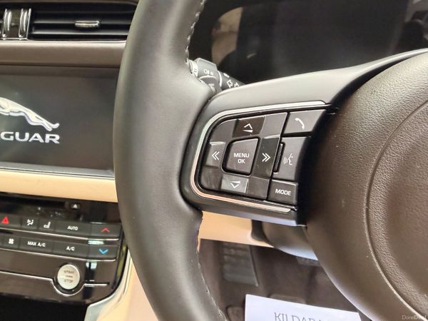 Jaguar XF 2016 Portfolio Diesel Sunroof 388190021
