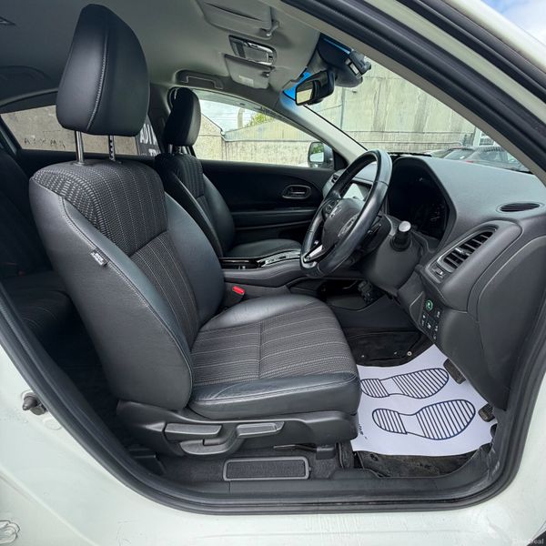 Honda Vezel 2017 Hybrid Low Mileage 388100007