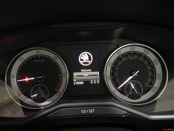 2017 Skoda Superb L&K 2.0 TDi DSG 150 BHP 388115573