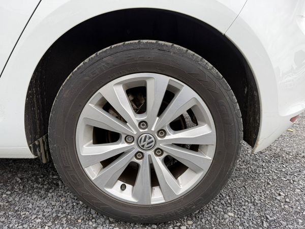 14 VW GOLF 1.2  LOW MILEAGE 388131257