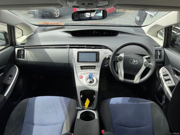 15 TOYOTA PRIUS HYBRID 388135565