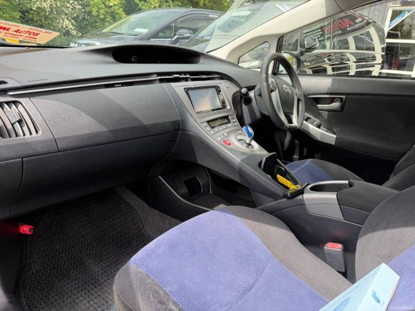 15 TOYOTA PRIUS HYBRID 388135571