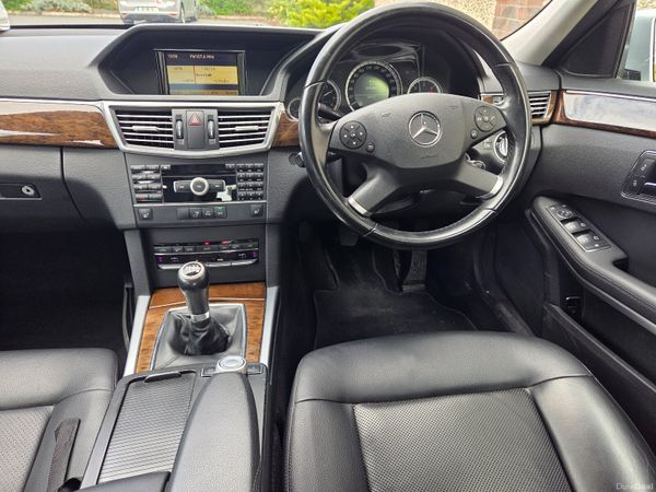 Mercedes-Benz E200, Manual, Mint condition 388136349