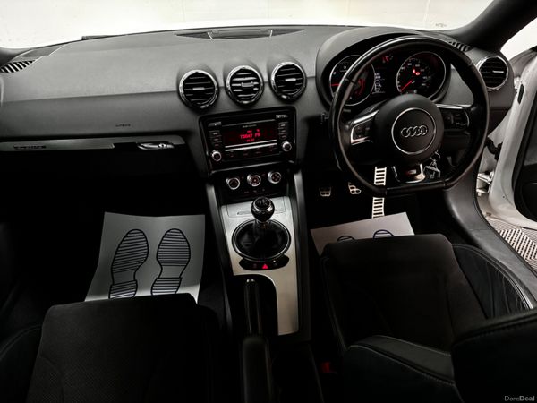2011 Audi TT QUATTRO - STUNNING CAR - 388137739
