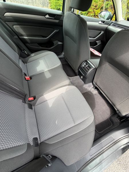 161 VW Passat 1.6 TDI - Immaculate 388257905