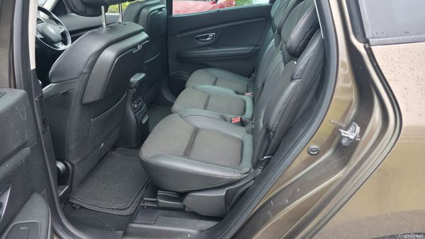 Renault Grand Scenic 2017 7 seater 388269285