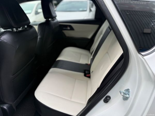 2016 Toyota Auris Hybrid Automatic 388279857