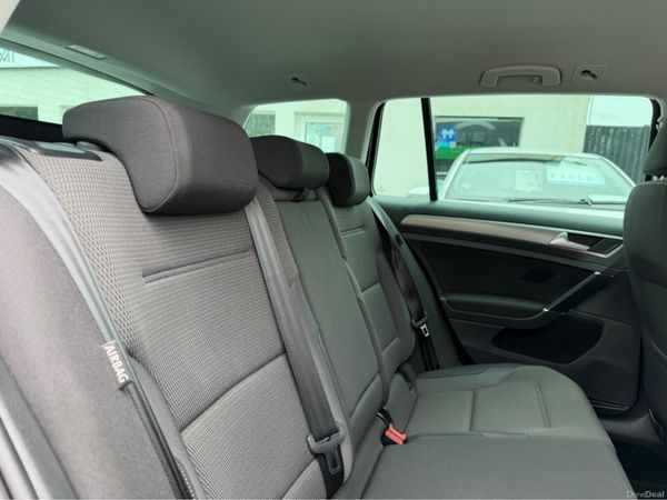 Volkswagen Golf LOW MILEAGE High Spec Auto 388282867