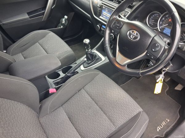 151 Toyota Auris 1.6 Petrol Nct & Tax 388354495