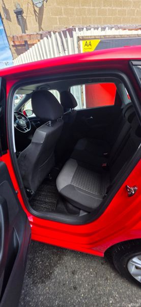 Volkswagen Polo Automatic low Millage 388359575