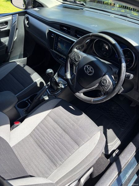 162 Toyota Auris Business Edition 1.6 Diesel 388369245