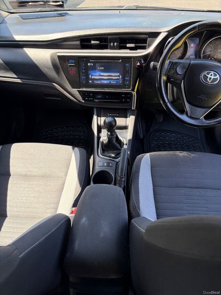 162 Toyota Auris Business Edition 1.6 Diesel 388369323