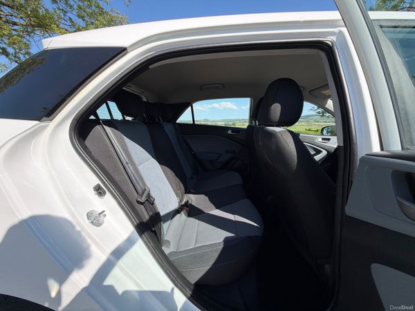 Hyundai i20 2020 Classic 1.2 Low mileage 388441947