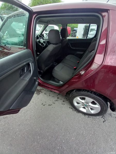 Skoda Fabia 2011 – Ideal Starter Car! 388469385
