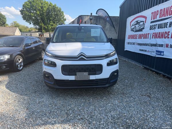 Citroen berlingo white and leather 388469339