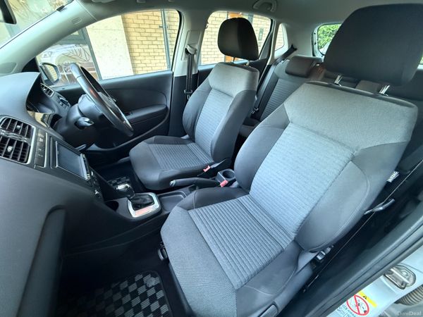 Volkswagen Polo 2013 388489945