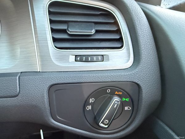 Volkswagen Golf 2015 388490145