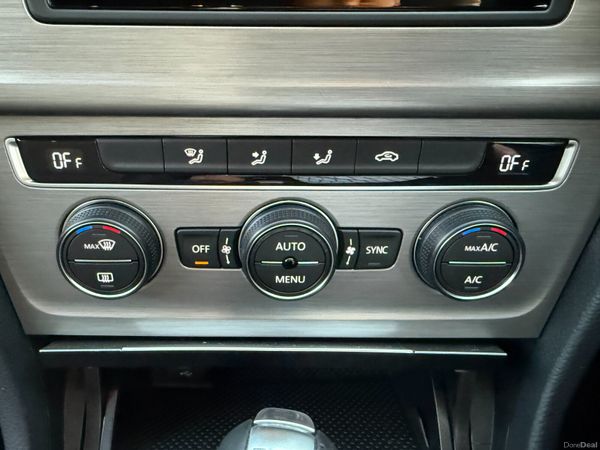 Volkswagen Golf 2015 388490107