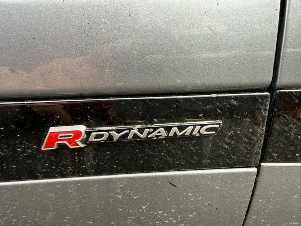 ✅ R-Dynamic. Automatic. 4x4 Pan roof 2-YR-Warranty 388424921