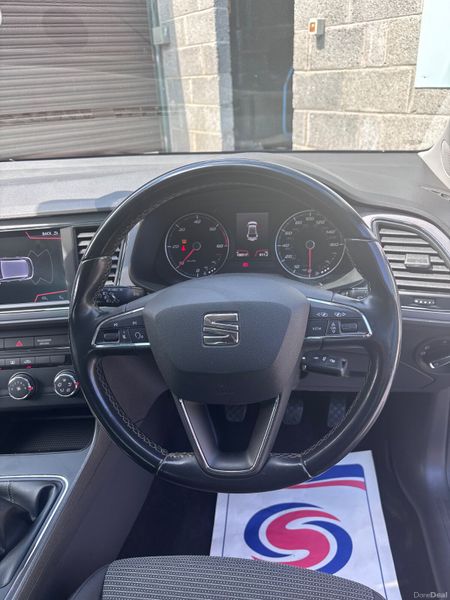 SEAT Leon 2019 388438255