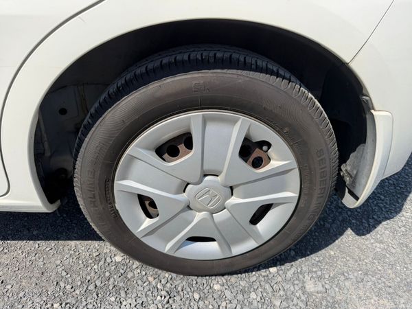 11 HONDA FIT HYBRID 388544541