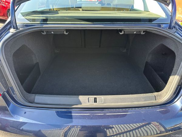 Volkswagen Passat 1.6TDI HIGHLINE  NCT TAX 388544533