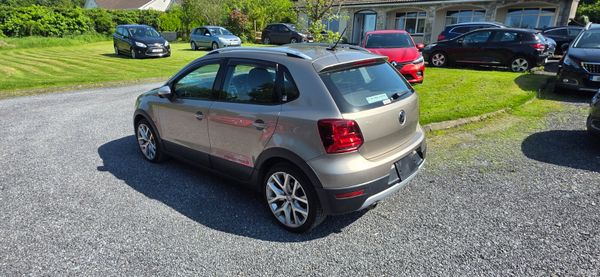 2017 polo cross highline 1.2 automatic 388573473