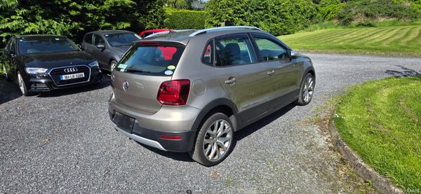 2017 polo cross highline 1.2 automatic 388573475