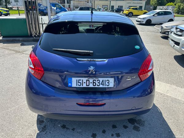 Peugeot 208 2015 1.2 VTI 82 bhp Allure 388575867