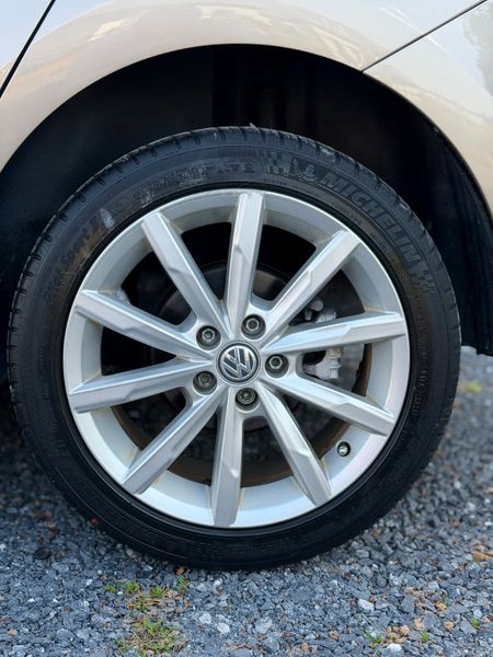 Volkswagen Polo 1.2 TSI BlueMotion DSG Auto 388583091