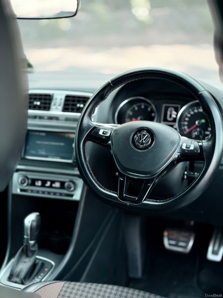 Volkswagen Polo 1.2 TSI BlueMotion DSG Auto 388583101