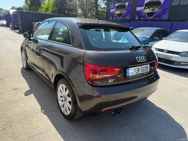 Audi A1 2012 388592385