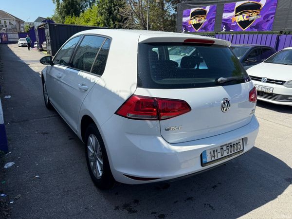 Volkswagen Golf 2014 388596153