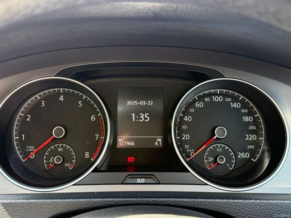 Volkswagen Golf 2014 388596171
