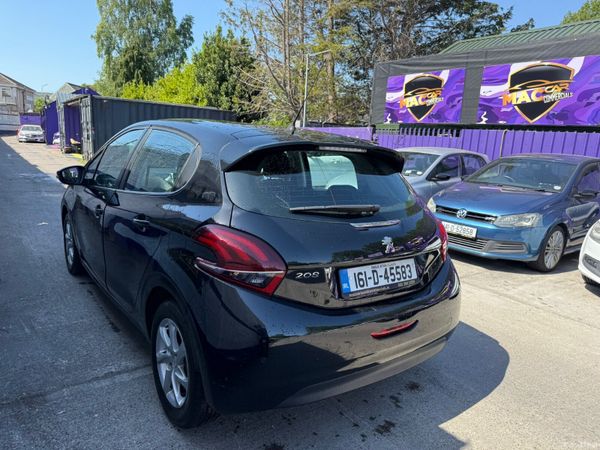 Peugeot 208 2016 388597463