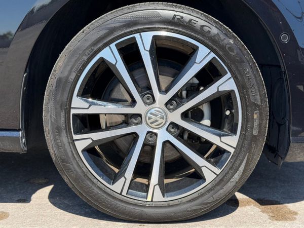 Volkswagen Golf Highline Automatic 388649073