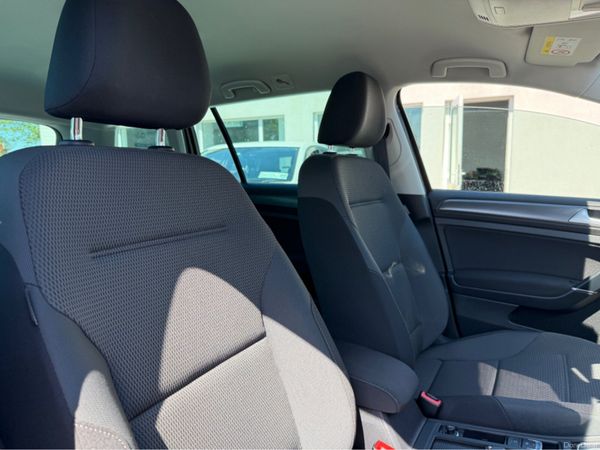 Volkswagen Golf Highline Automatic 388649079