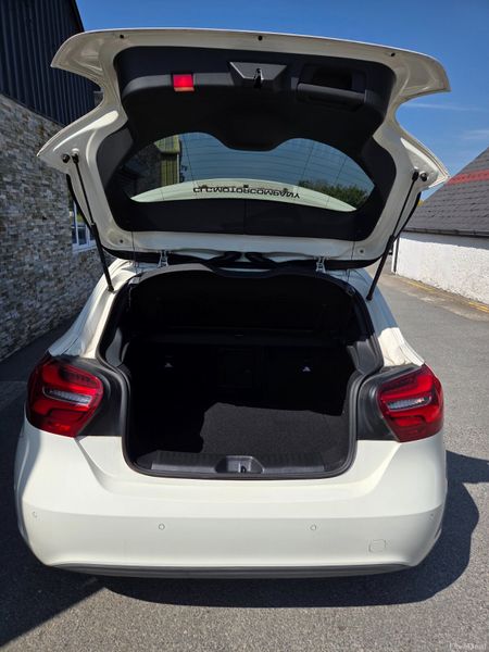 2017 MERCEDES A180 AUTO 388679399